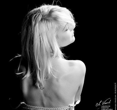 /site/assets/files/1637/07_book_photo_femme_bordeaux_010910.jpg
