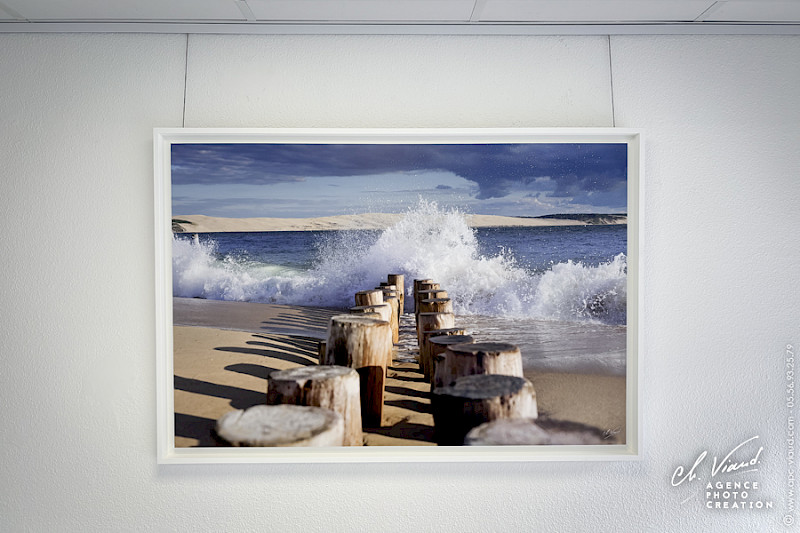 Photo d'art Eclat d'écume photo d'auteur apc viaud avec caisse américaine blanche épaisse